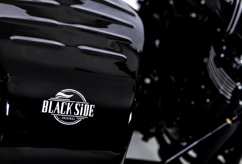 400cc Black Side 445<br/>UVP 9.999,-€